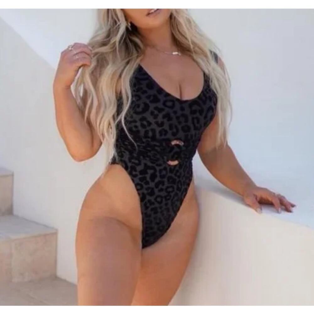 Toluca Panthera Artemis Belted One Piece S